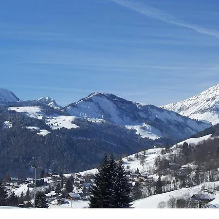Cosy Au Pied Des Pistes Avec Balcon, Wifi Et Parking - Fr-1-505-92 *